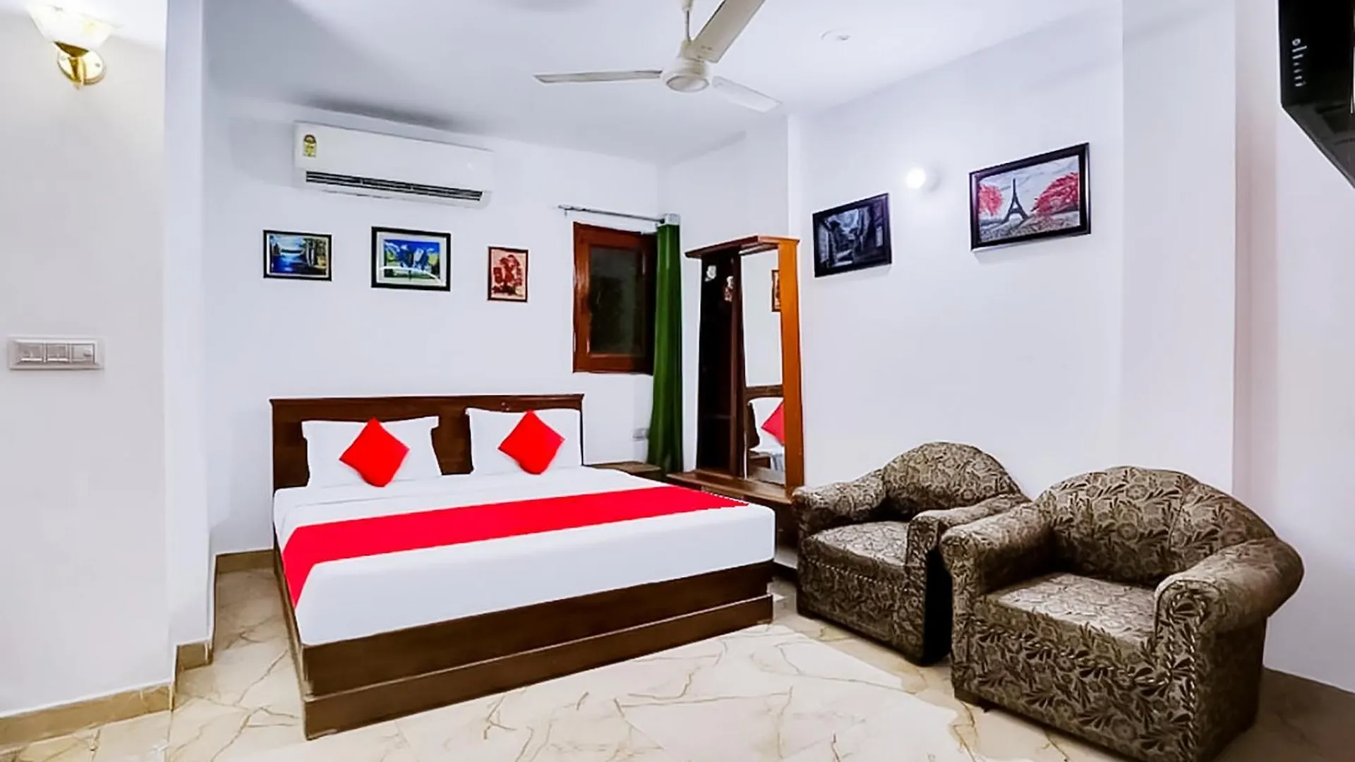 Hauz Khas Villa - Near Fort New Delhi